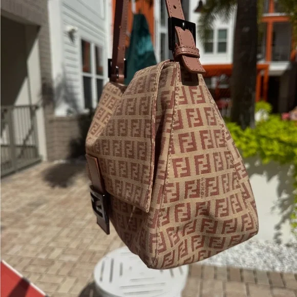 Rare Pink Fendi Baguette Zucca Canvas Shoulder Bag w/ COA - Excellent Condition - Picture 11 of 15